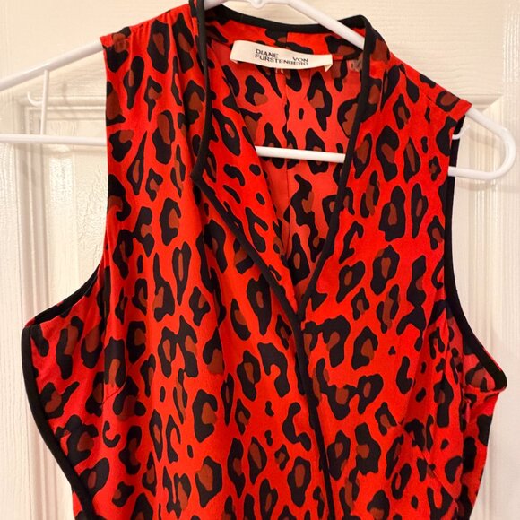 Diane von Furstenberg Red Leopard Print Dress – Size 6 - Picture 2 of 3